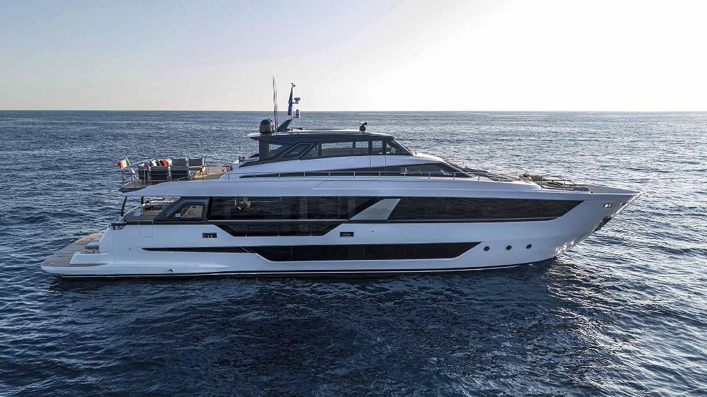 -FERRETTI-YACHTS-1000-SKYDECK-NEW-17048149647478a8dad.jpg