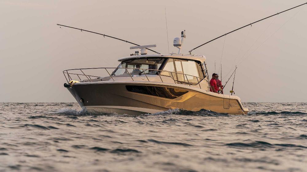 Boston-Whaler-BOSTON-WHALER--405-CONQUEST--1749683897b681317a7.jpg