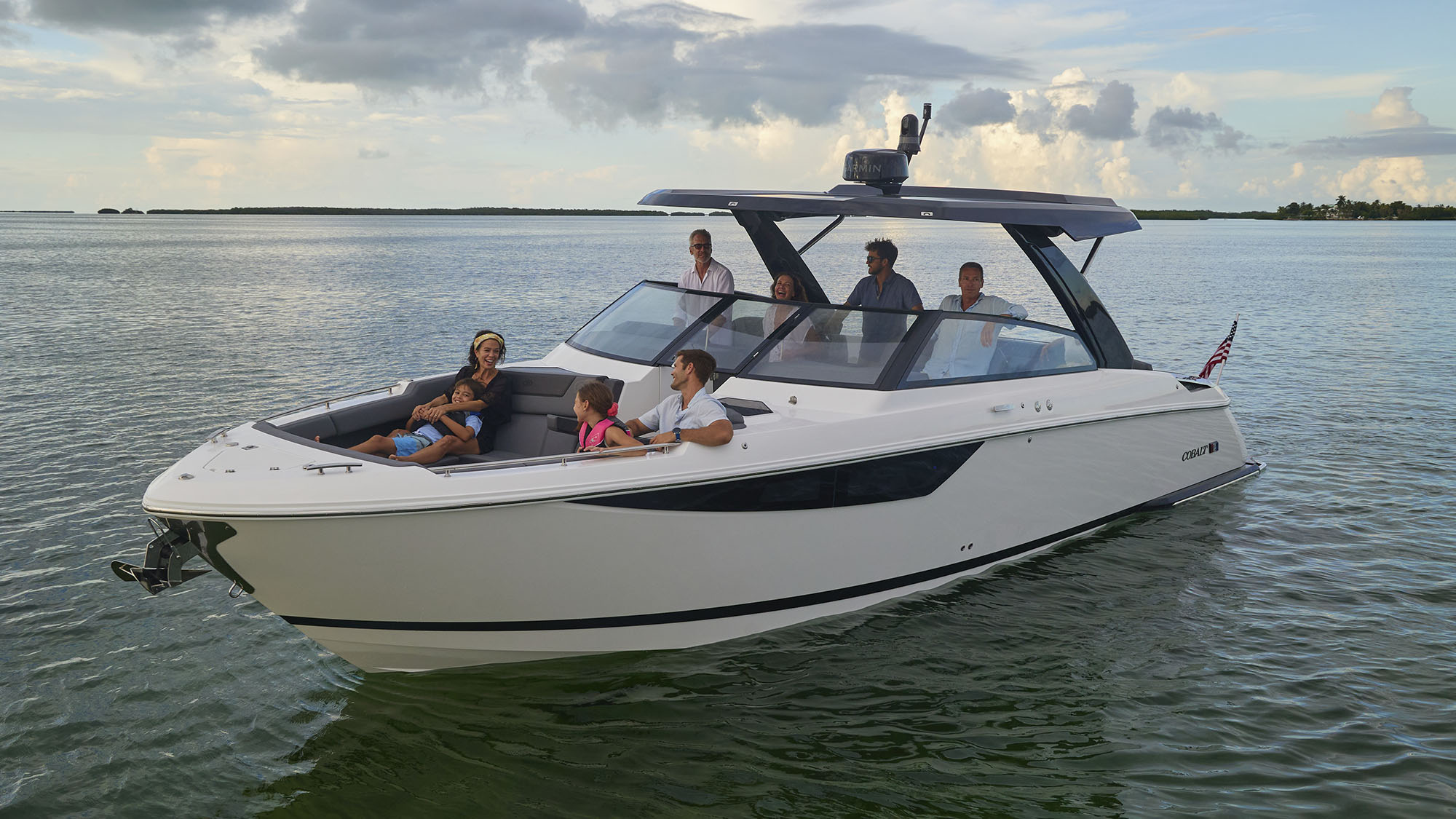 Cobalt-Boats-R35-16795234855d90fefe7b.jpeg