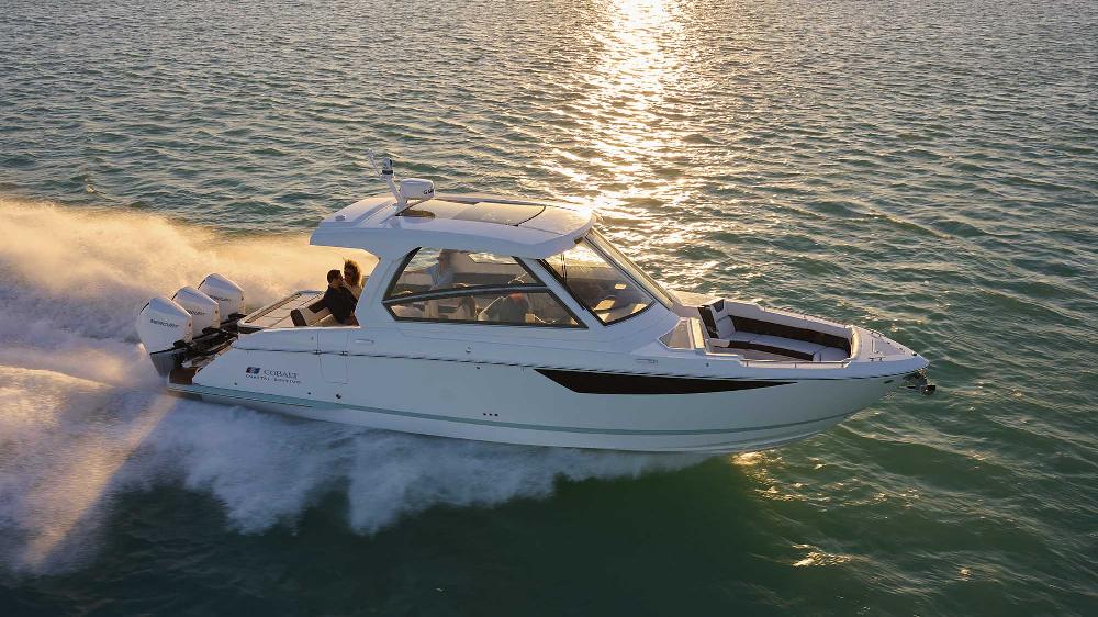 Cobalt-Boats-R35-OUTBOARD-COUPE-17501107311a7b43d.jpg