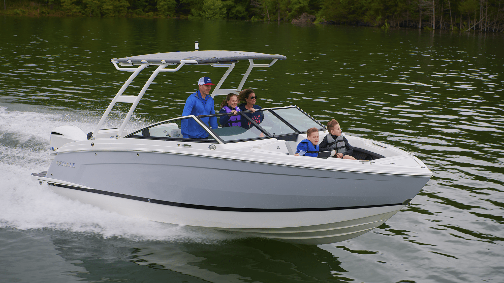 Cobalt-Boats-R6-OUTBOARD-1647539392bd6347015.png