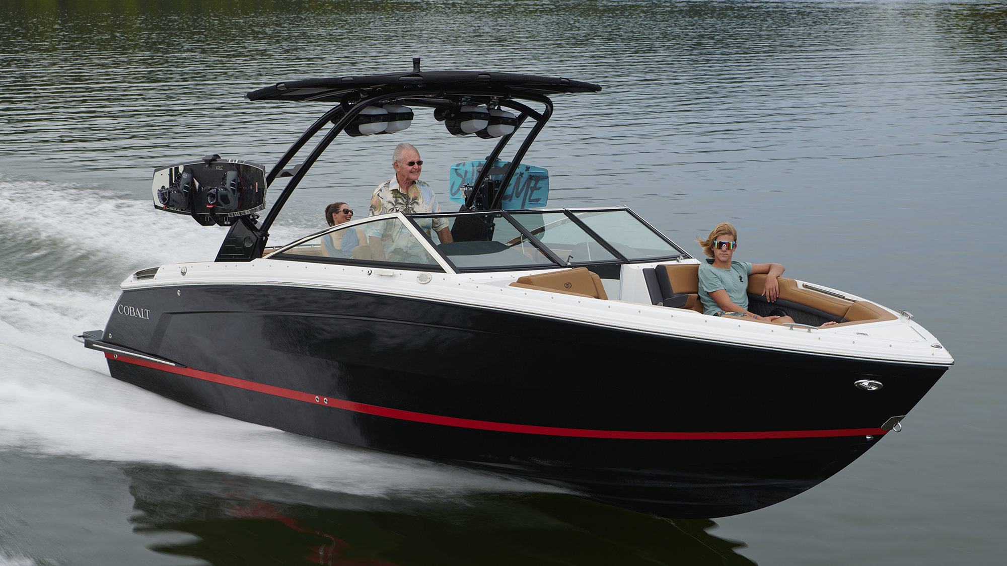 Cobalt-Boats-R8-1643858689c37de6.jpeg
