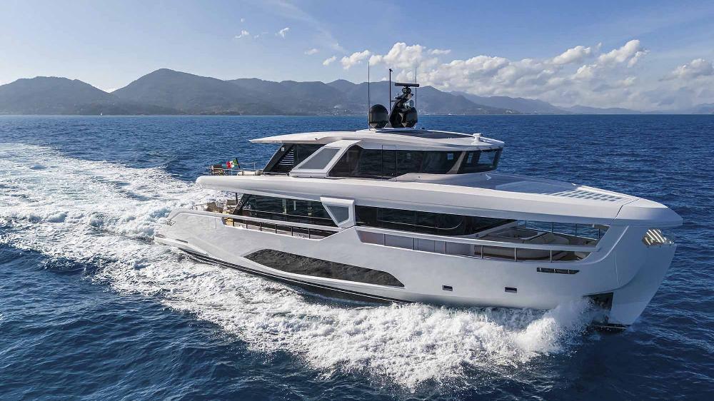Ferretti--INFYNITO-90-NEW-170481573075f59e6c1150.jpg