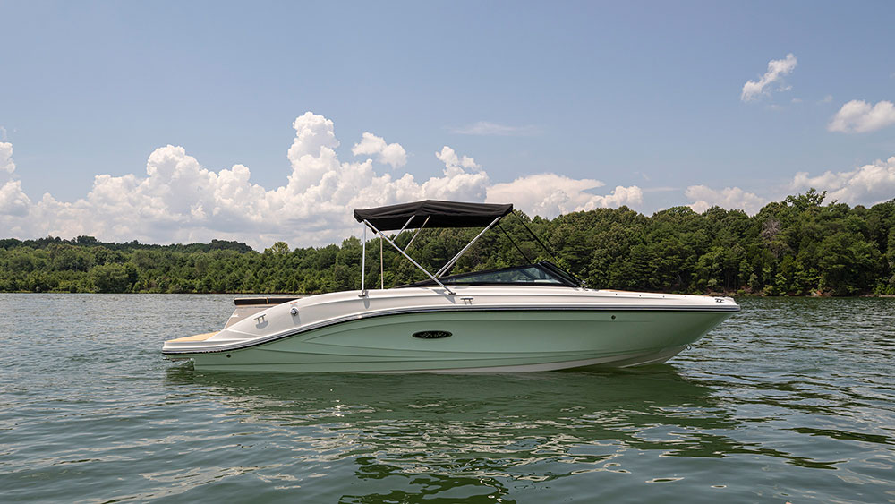 Sea-Ray-SPX-230-1601575155cce49cddee.jpeg